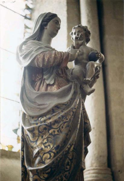 statue : Vierge à l'Enfant - © Ministère de la Culture (France), Médiathèque du patrimoine et de la photographie (objets mobiliers), tous droits réservés