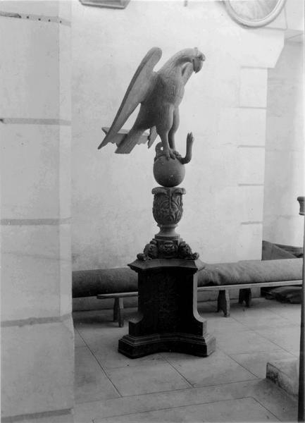 lutrin (aigle-lutrin)
