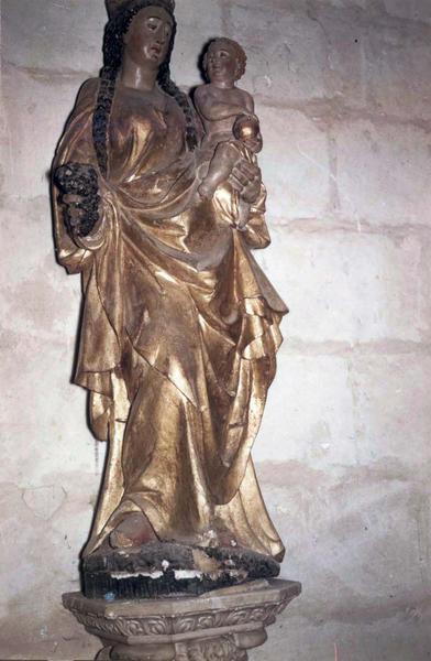 statue : Vierge à l'Enfant