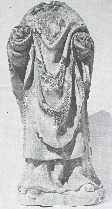 statue : Saint évêque