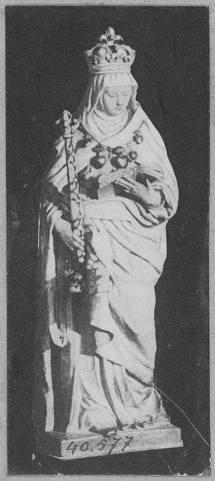 statue : sainte Radegonde