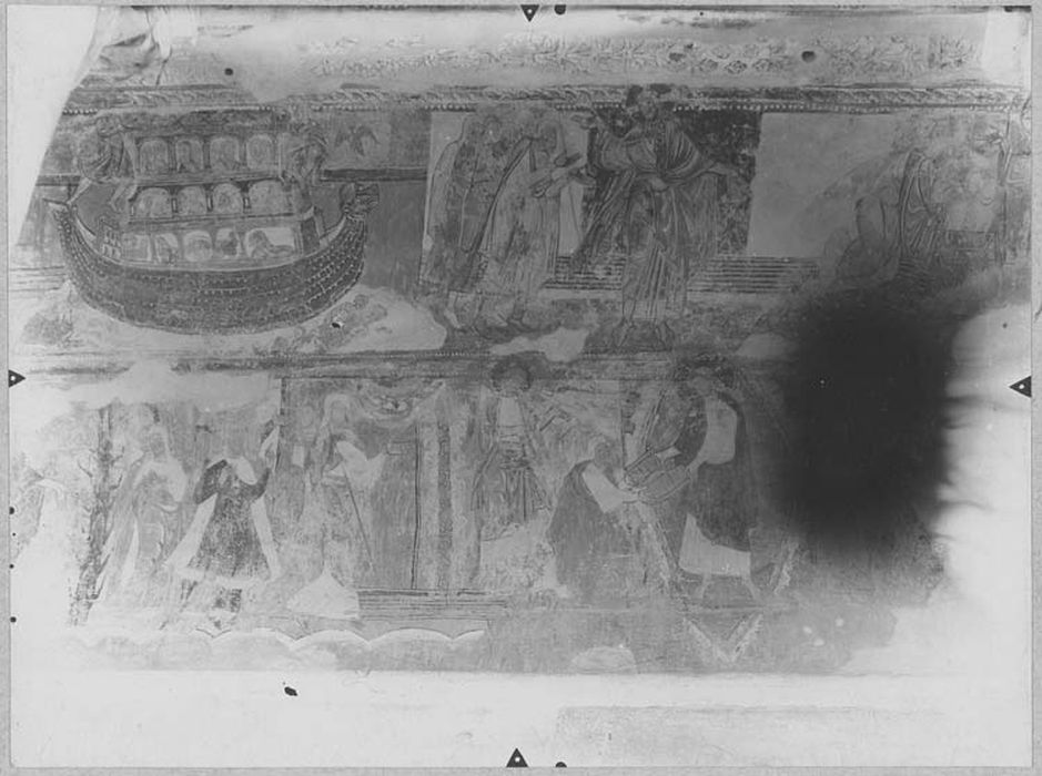 peintures murales : Création du soleil de la lune et des étoiles, Création de la femme, Présentation d'Eve à Adam, Tentation d'Eve, Péché originel, Eve filant, Offrandes d'Abel et Caïn, Caïn tue Abel, Dieu maudit Caïn, Enlèvement d'Hénoch, Dieu donne ses instructions à Noé, Arche de Noé et lâcher du corbeau, Sortie de l'arche, Sacrifice de Noé, Vendange de Noé, Noé buvant son vin, le Corbeau et le renard, Sem et Japhet couvrant la nudité de leur père ivre, Arbre et animaux, Noé maudit Canaan, arbre, Construction de la Tour de Babel, Dieu donne ses instructions à Abraham, Personnage grimpant dans un arbre, Séparation d'Abraham et de Lot, Lot emmené en prison, Abraham fait don de ses troupeaux à Isaac, Isaac et Ismaël ensevelissent Abraham, Isaac bénit Jacob, Joseph vendu par ses frères, Joseph vendu par les Madianites à Potiphar, Joseph et la femme de Potiphar, Joseph calomnié par la femme de Potiphar, Joseph en prison, Joseph interprète les songes de pharaon, Pharaon passant son anneau au doigt de Joseph, Joseph sur le char de pharaon, Arbre, Passage de la mer Rouge, l'Ange de Dieu conduisant les armées d'Israël, les Israélites guidés par la colonne de Feu, Moïse conduisant son peuple, la Colonne de nuée, Moïse recevant les Tables de la Loi