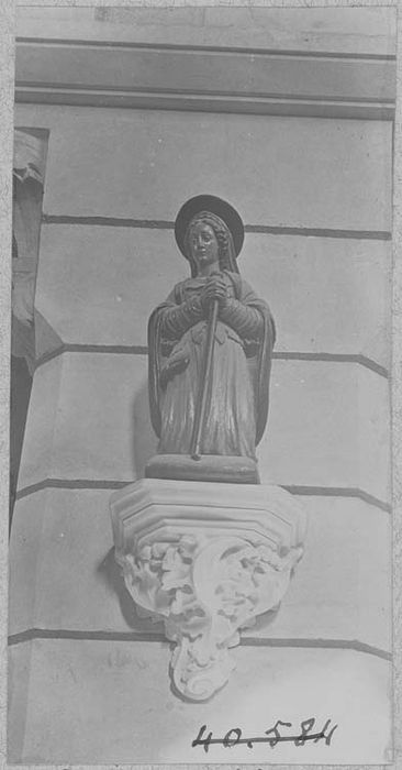 statue : sainte Anne