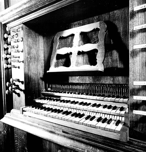 Orgue : Claviers et tirants de registre