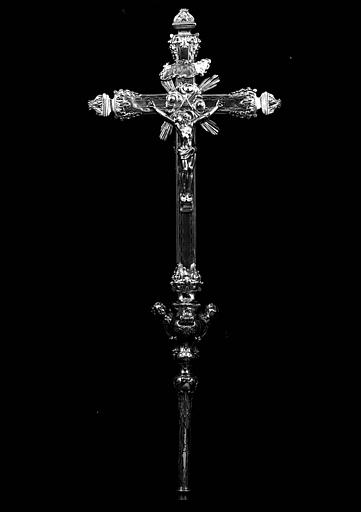 Croix processionnelle en argent (avers)