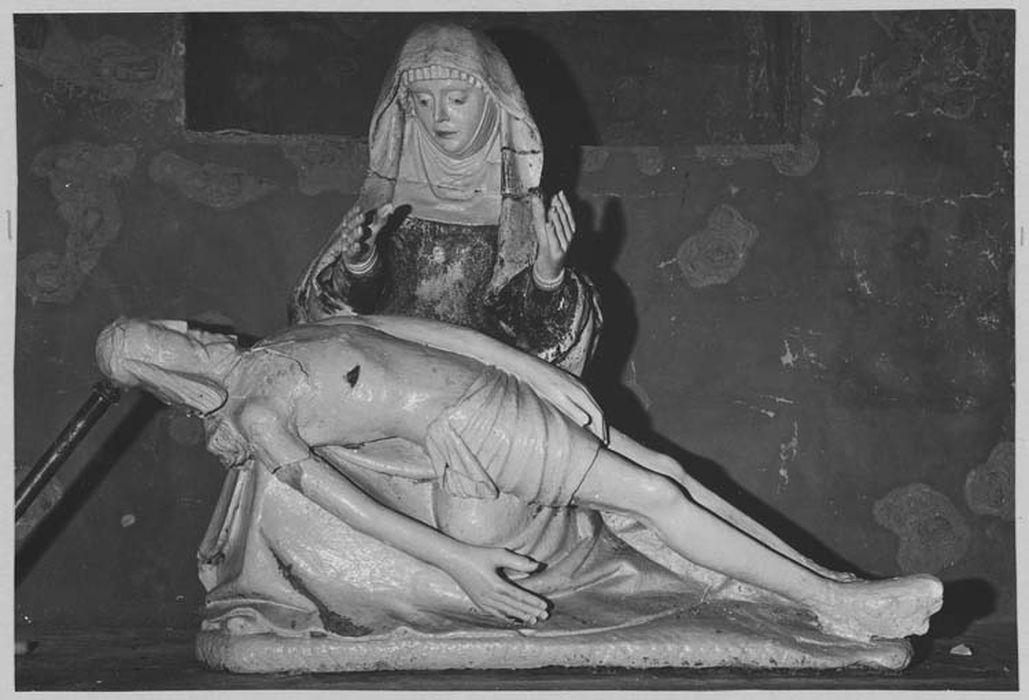 groupe sculpté (statuette) : Vierge de Pitié