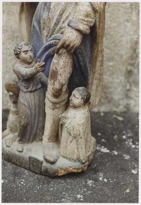 statuette : saint Roch, détail