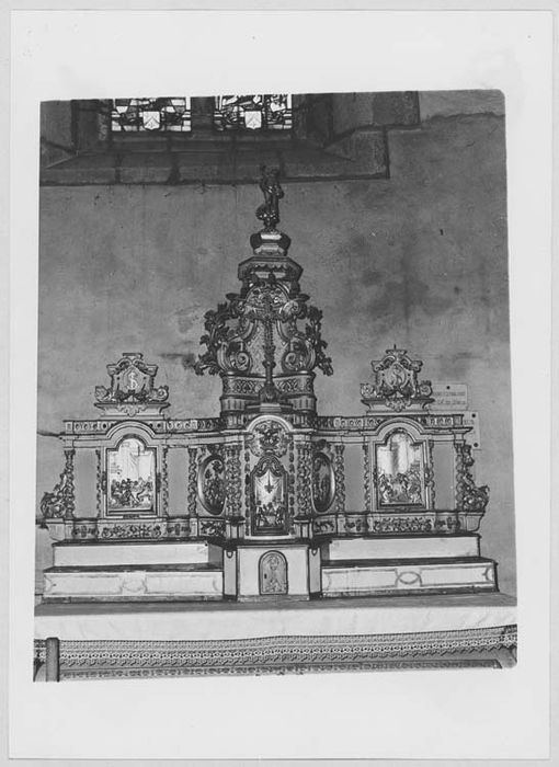 ensemble du tabernacle de la chapelle sud (2 gradins d'autel, 2 tabernacles, exposition)