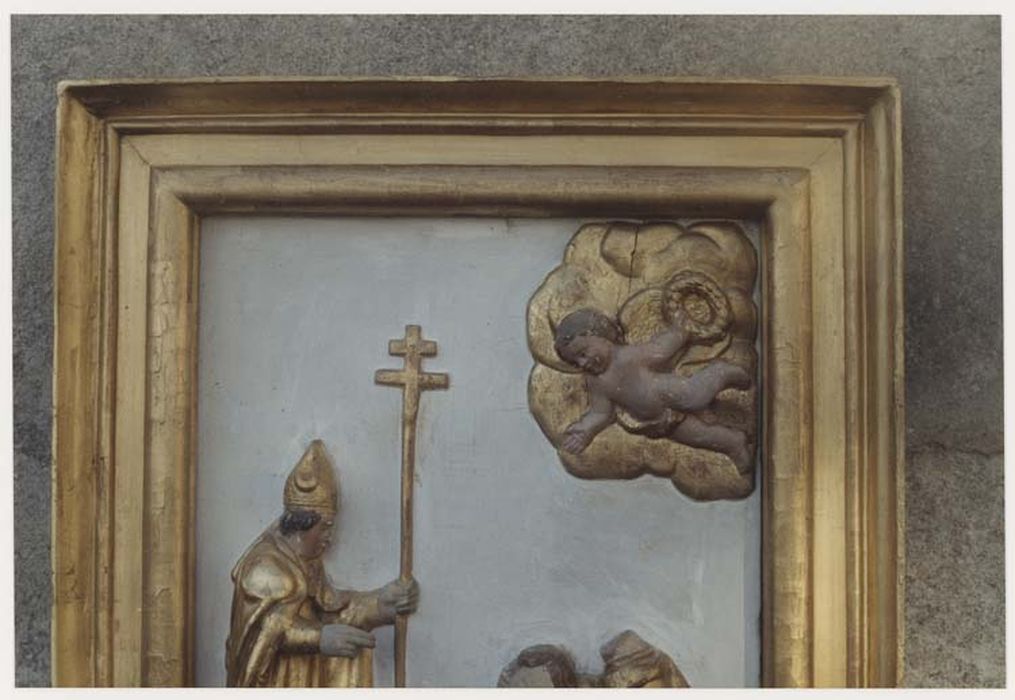 panneau de retable en demi-relief : sainte Valérie présentant sa tête à saint Martial