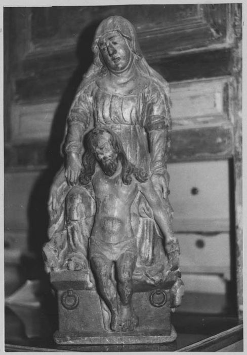 groupe sculpté (statuette) : Vierge de Pitié