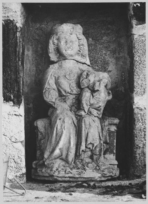 statuette : Vierge à l'Enfant assise - © Ministère de la Culture (France), Médiathèque du patrimoine et de la photographie, diffusion GrandPalaisRmn Photo