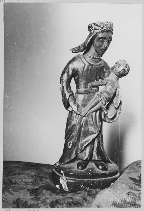 statuette : Vierge de Pitié dite Vierge à l'Enfant - © Ministère de la Culture (France), Médiathèque du patrimoine et de la photographie, diffusion GrandPalaisRmn Photo
