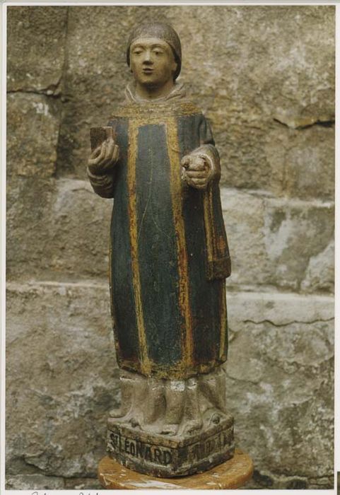 statue (petite nature) : saint Léonard