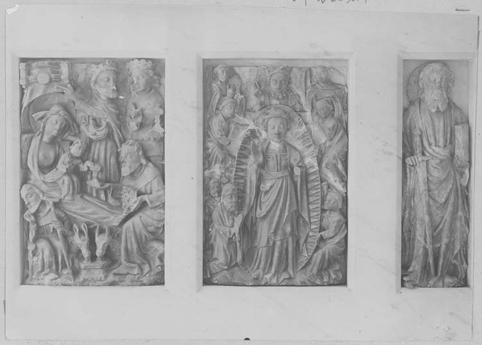 retable, bas relief partie droite 