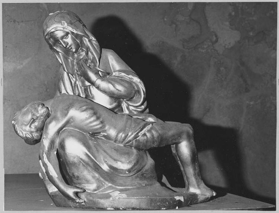 groupe sculpté (statuette) : Vierge de Pitié