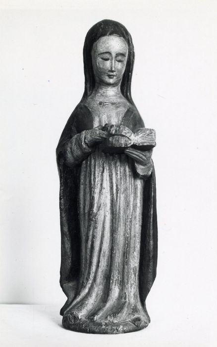 statuette : Moniale