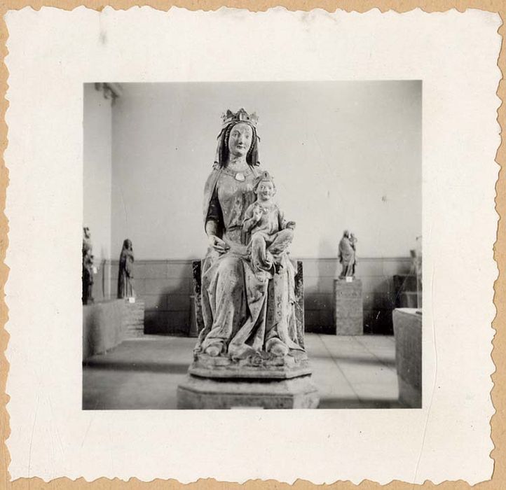 statue (petite nature) : Vierge à l'Enfant assise - © Ministère de la Culture (France), Médiathèque du patrimoine et de la photographie, diffusion GrandPalaisRmn Photo