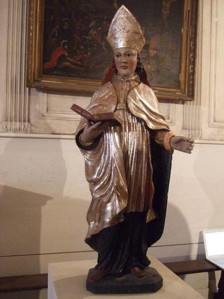 statue : saint évêque non identifié, vue générale