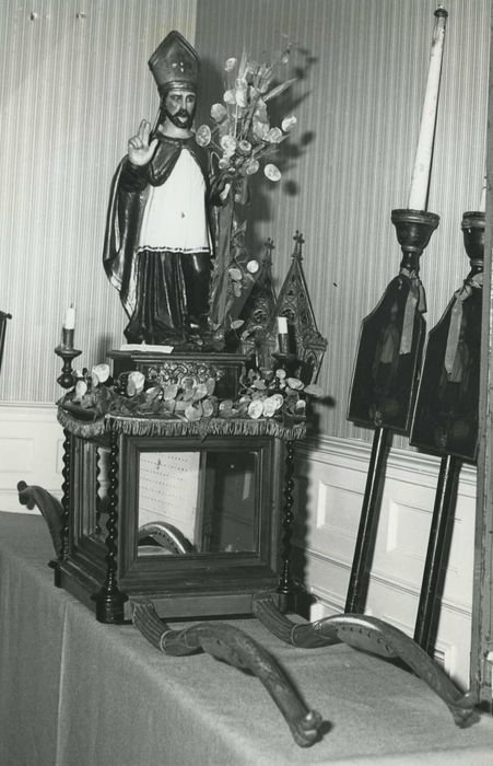 statue de confrérie : Saint Guérin et deux bâtons de procession (bâtons de céroféraires) - © Ministère de la Culture (France), Médiathèque du patrimoine et de la photographie, tous droits réservés