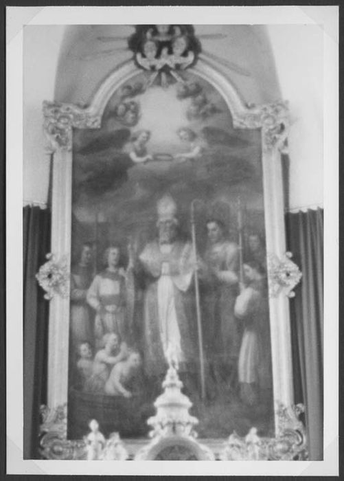 autel, retable, tabernacle, exposition, antependium, tableau et cadre : Saint Nicolas ressuscitant les trois jouvenceaux, 2 statues : Anges adorateurs (maître-autel) - © Ministère de la Culture (France), Médiathèque du patrimoine et de la photographie, diffusion RMN-GP