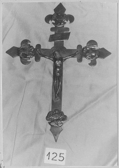 croix d'autel