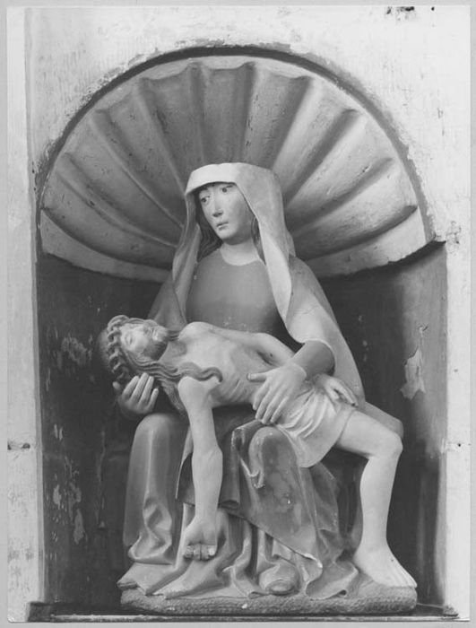 statue : Vierge de Pitié