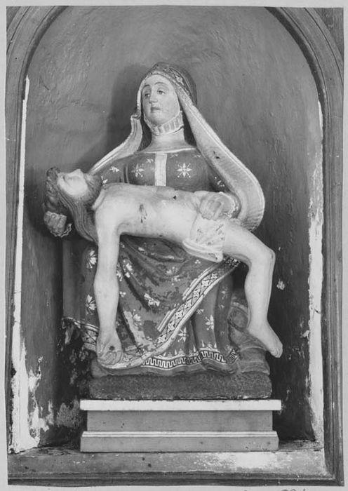 statue : Vierge de Pitié