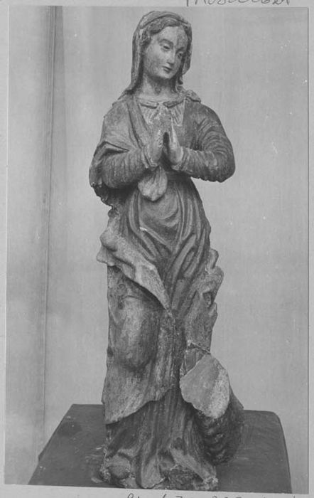 statue : Sainte adoratrice dite sainte Marguerite