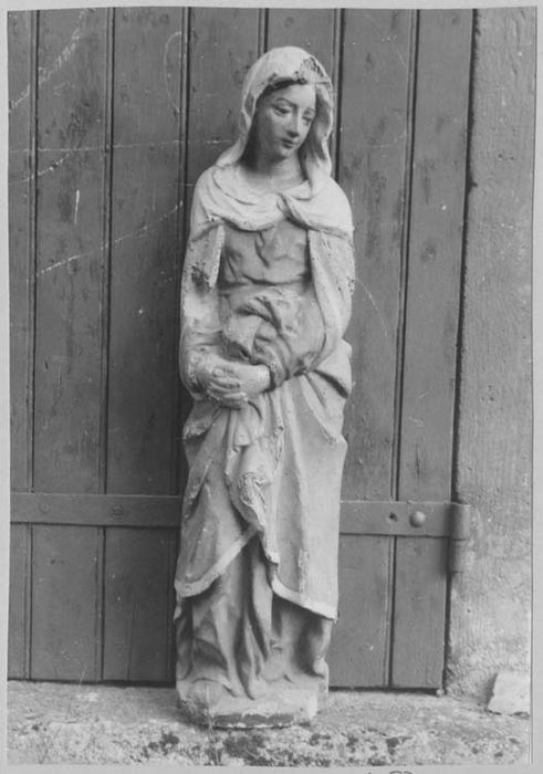 statue : Vierge de calvaire