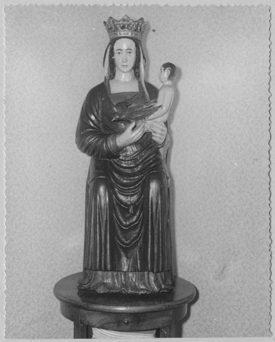 statue : Vierge à l'Enfant à l'oiseau