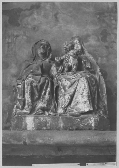 groupe sculpté : Sainte Anne, la Vierge et l'enfant - © Ministère de la Culture (France), Médiathèque du patrimoine et de la photographie, diffusion RMN-GP