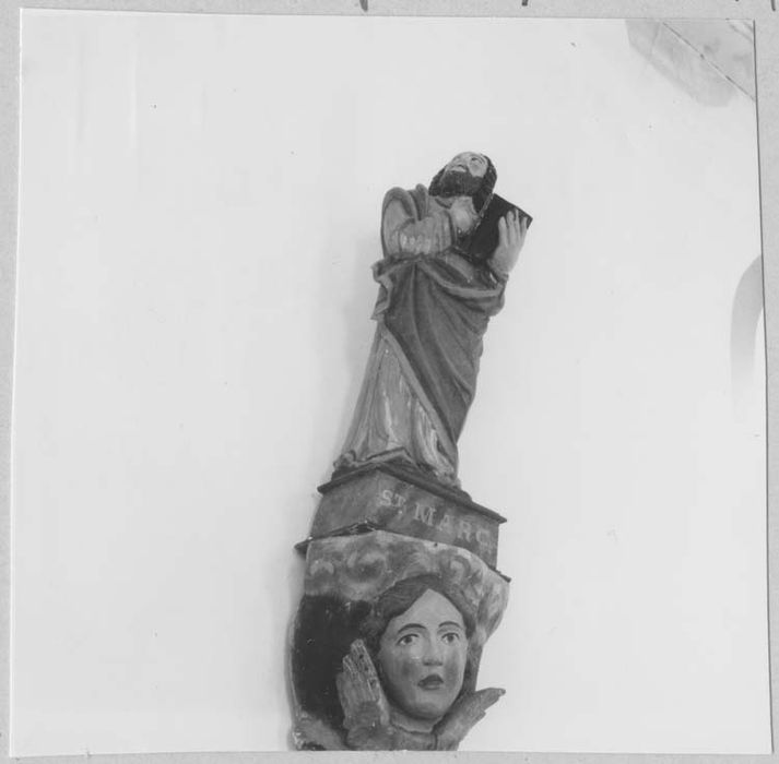 statue : Saint Etienne