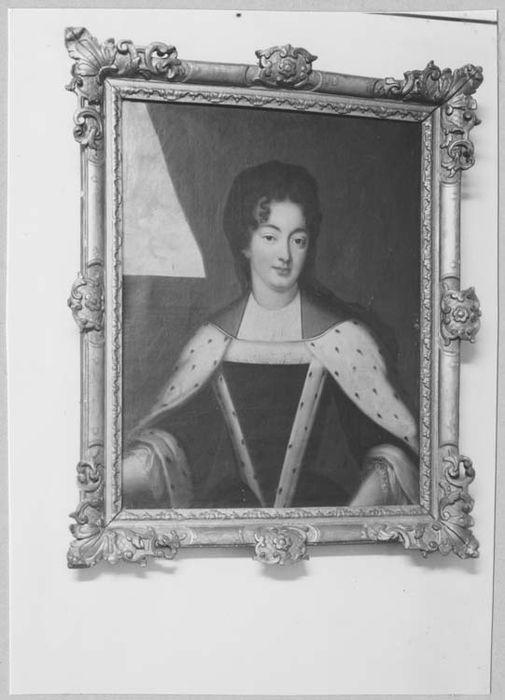 tableau : Portrait d'Anne Charlotte de Lorraine-Brionne (1755-1786), abbesse de Remiremont (1782), bienfaitrice de l'hôpital, cadre