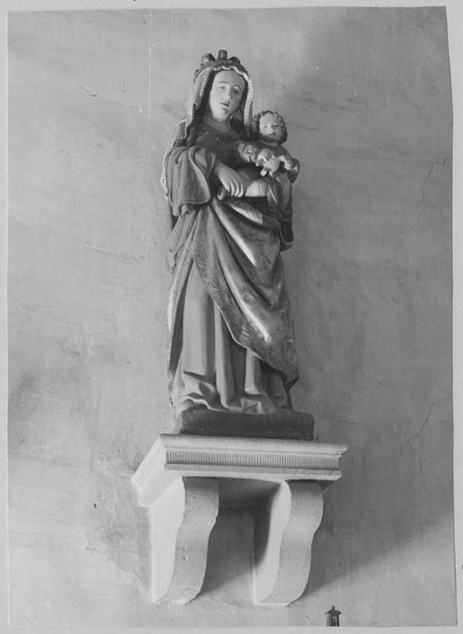 statue : Vierge à l'Enfant