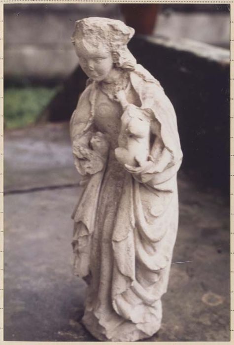 statue : Vierge à l'Enfant