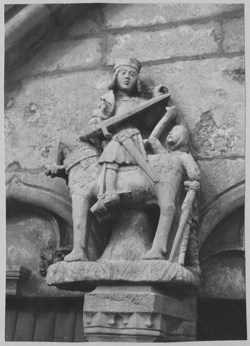 statue : La Charité de saint Martin