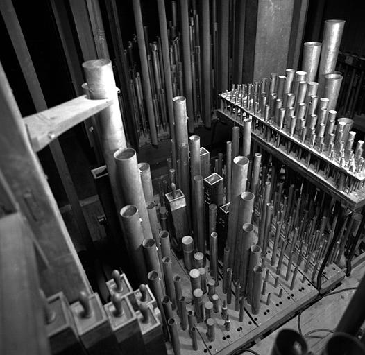 Orgue : Tuyauterie du grand orgue, basses