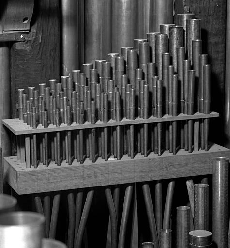 Orgue : Tuyauterie, détail du cornet côté C