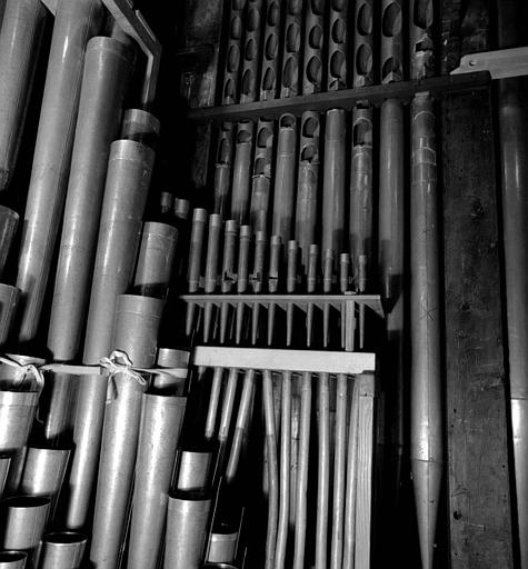 Orgue : Tuyauterie du clavier de bombarde