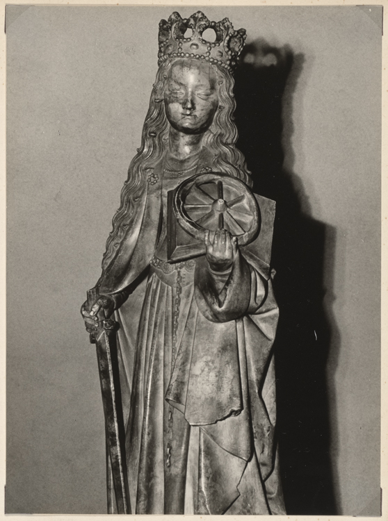 Statue : sainte Catherine