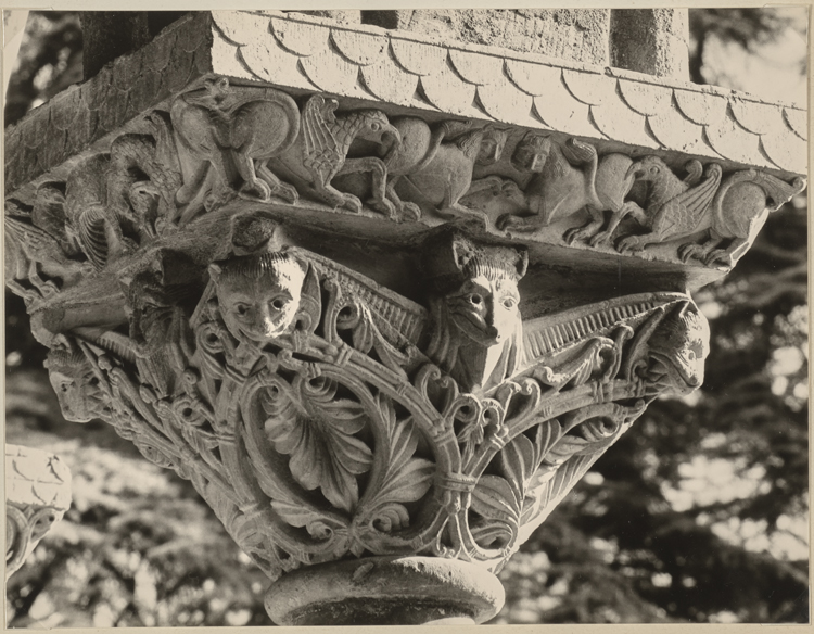 Chapiteau de colonne du cloître