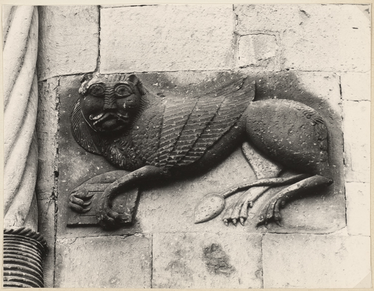 Tétramorphe : lion (apôtre Marc)