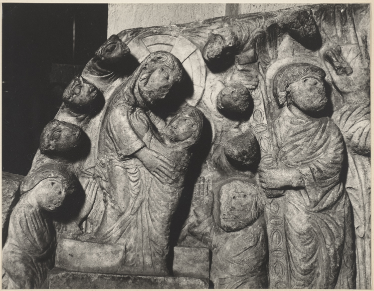 Tympan : la Résurrection, l'Assomption de la Vierge, le Christ en majesté ; Détail de la Résurrection