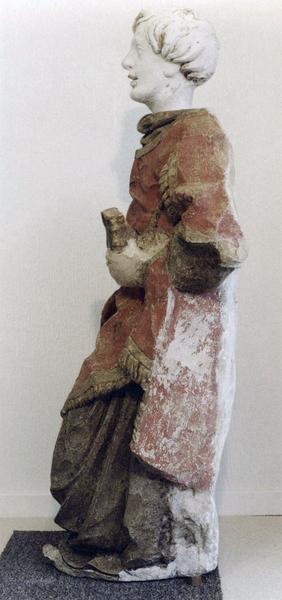 statue : saint Vincent, vue de gauche