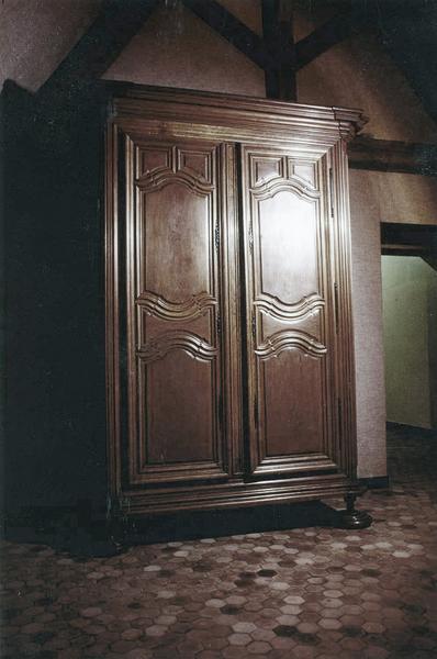 armoire à archives, fermée