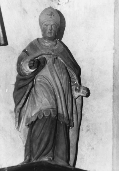statue : saint évêque