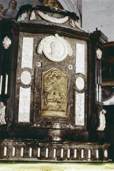 autel, tabernacle (maître-autel) - © Ministère de la Culture (France), Médiathèque du patrimoine et de la photographie (objets mobiliers), tous droits réservés