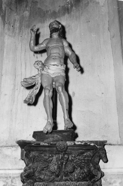 statue : Le Christ ressuscité