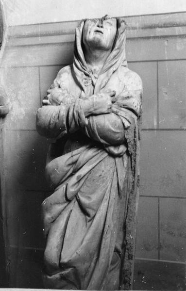 statue : Vierge de Calvaire