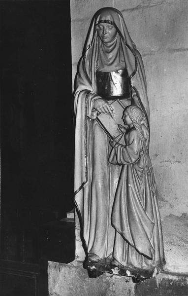 Groupe sculpté : Sainte Anne et la Vierge